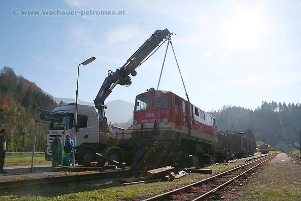 Ybbstalbahn_Drehgestell Wechsel an der 2095 010-1 am 22-10-2010